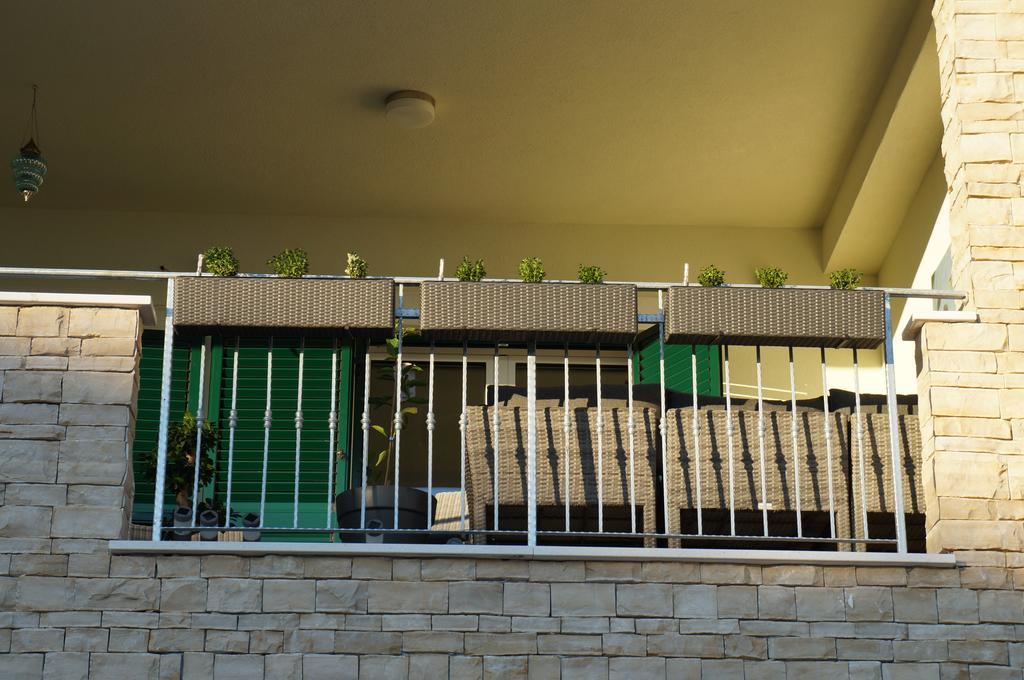 Zen Den Zaboric Apartment Bagian luar foto
